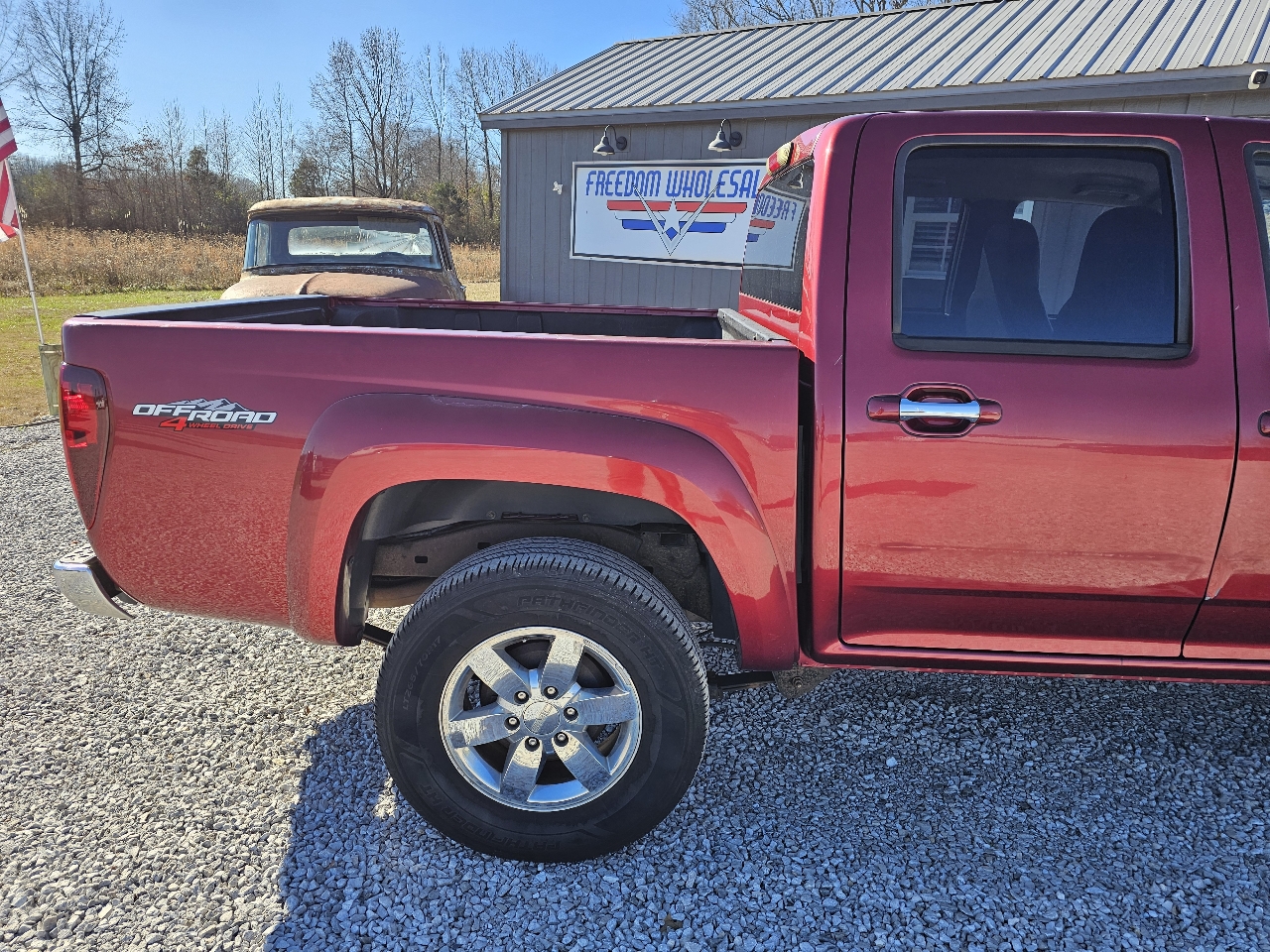 GMC Canyon SLE Crew Cab 4WD 2011