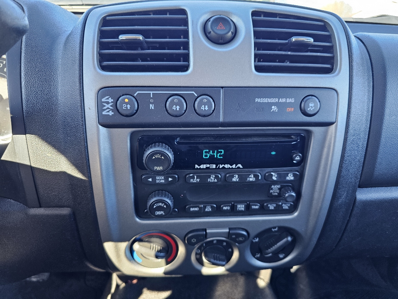 GMC Canyon SLE Crew Cab 4WD 2011