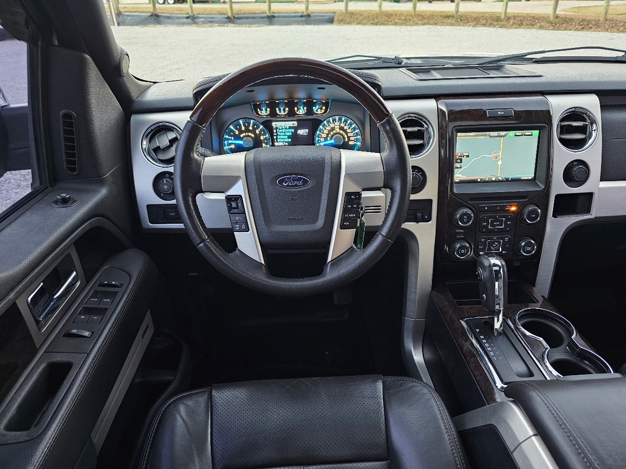 Ford F-150 Platinum SuperCrew 5.5-ft. Bed 4WD 2014