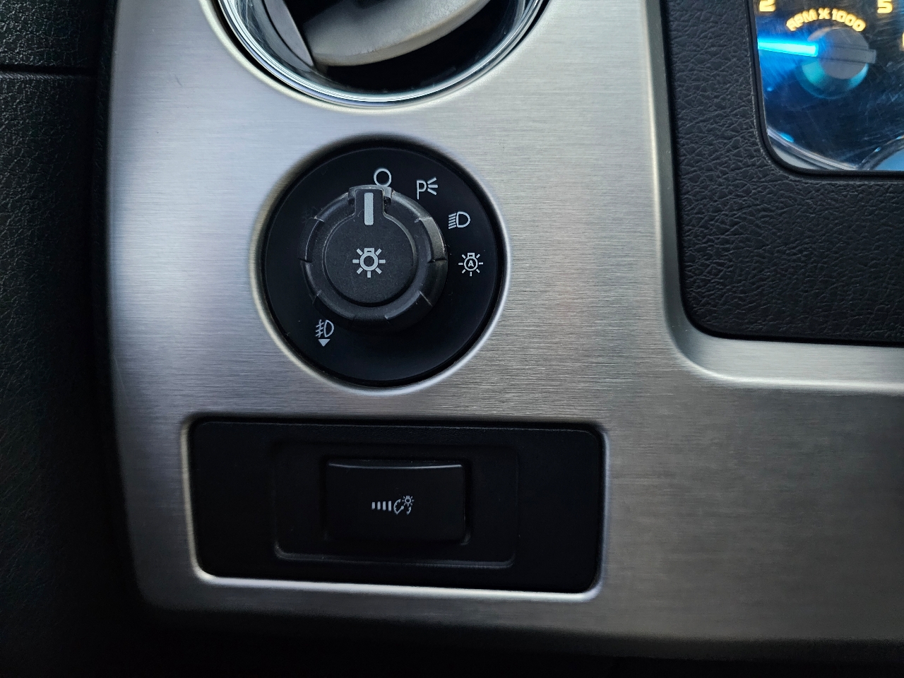 Ford F-150 Platinum SuperCrew 5.5-ft. Bed 4WD 2014