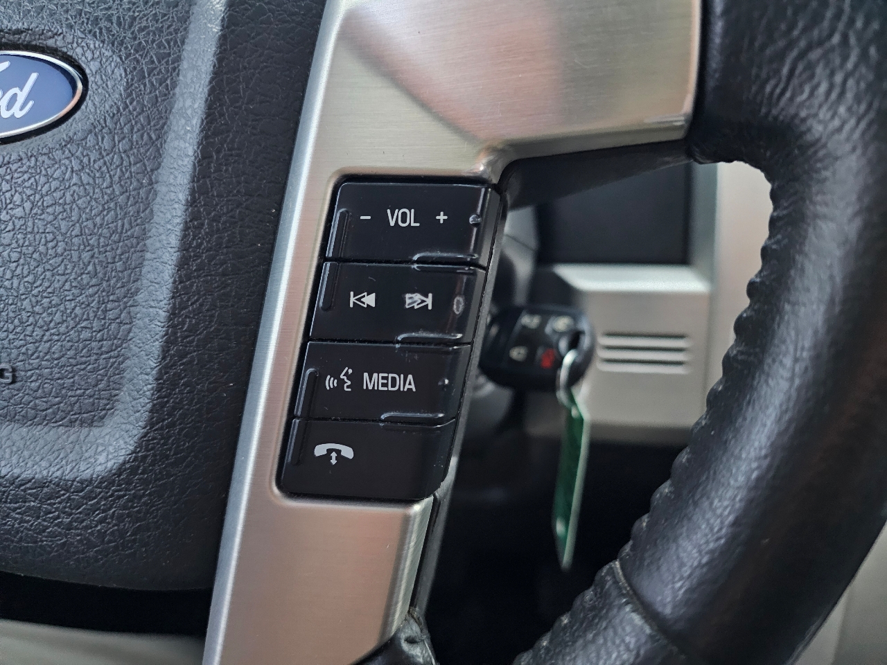 Ford F-150 Platinum SuperCrew 5.5-ft. Bed 4WD 2014