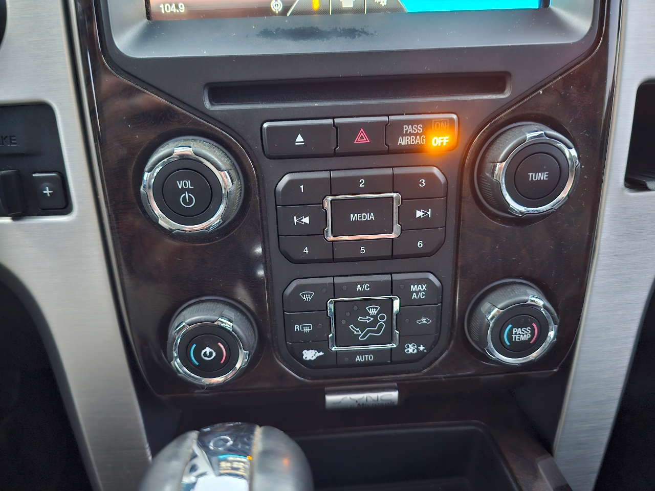 Ford F-150 Platinum SuperCrew 5.5-ft. Bed 4WD 2014