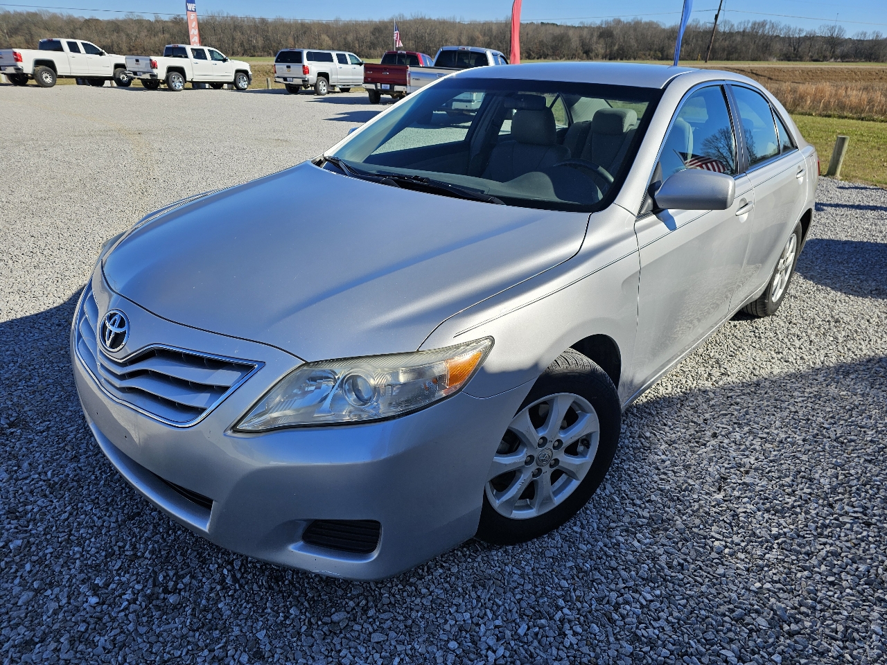 Toyota Camry LE 6-Spd AT 2011