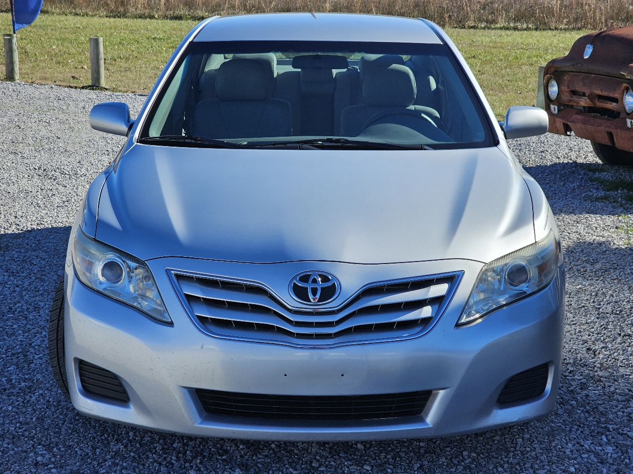 Toyota Camry LE 6-Spd AT 2011