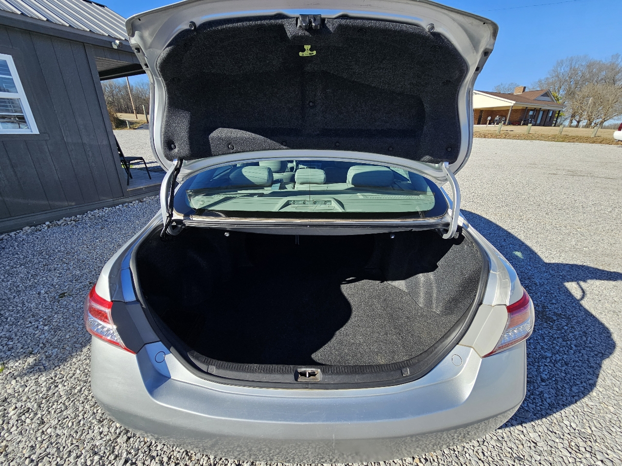 Toyota Camry LE 6-Spd AT 2011