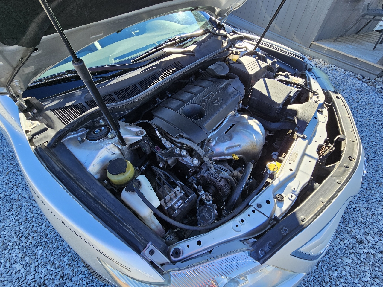 Toyota Camry LE 6-Spd AT 2011