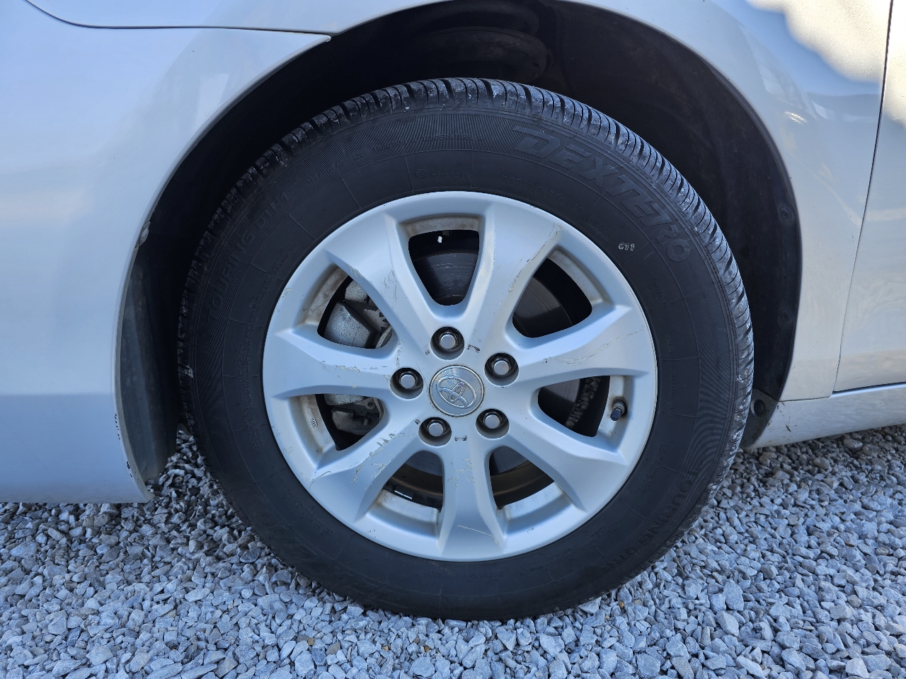 Toyota Camry LE 6-Spd AT 2011