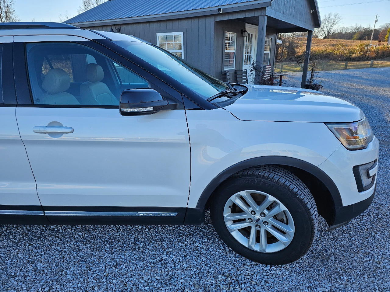Ford Explorer XLT FWD 2017