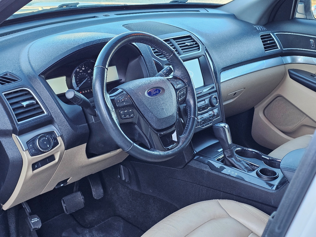 Ford Explorer XLT FWD 2017