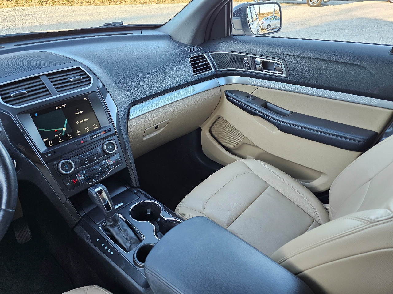 Ford Explorer XLT FWD 2017