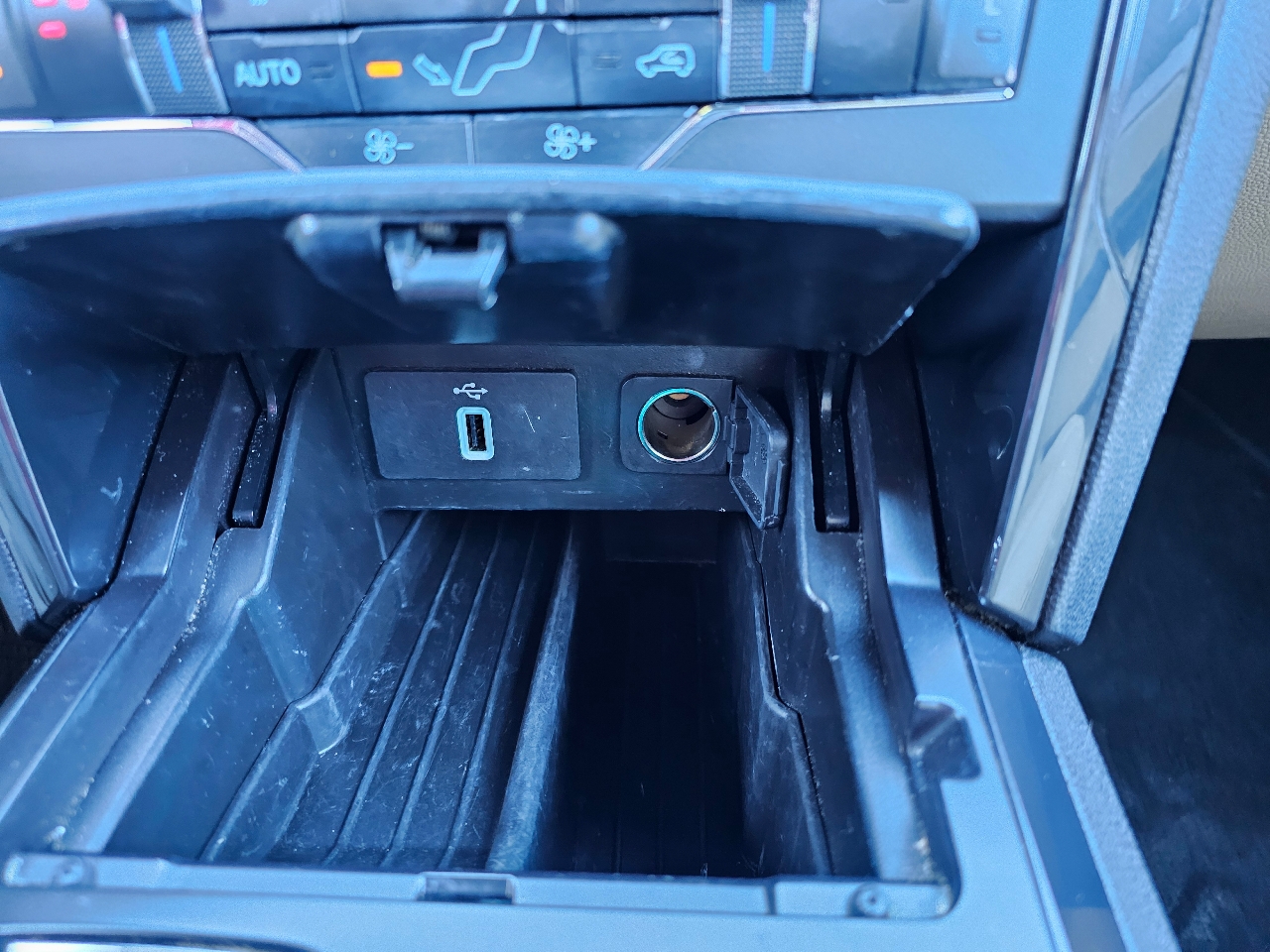 Ford Explorer XLT FWD 2017