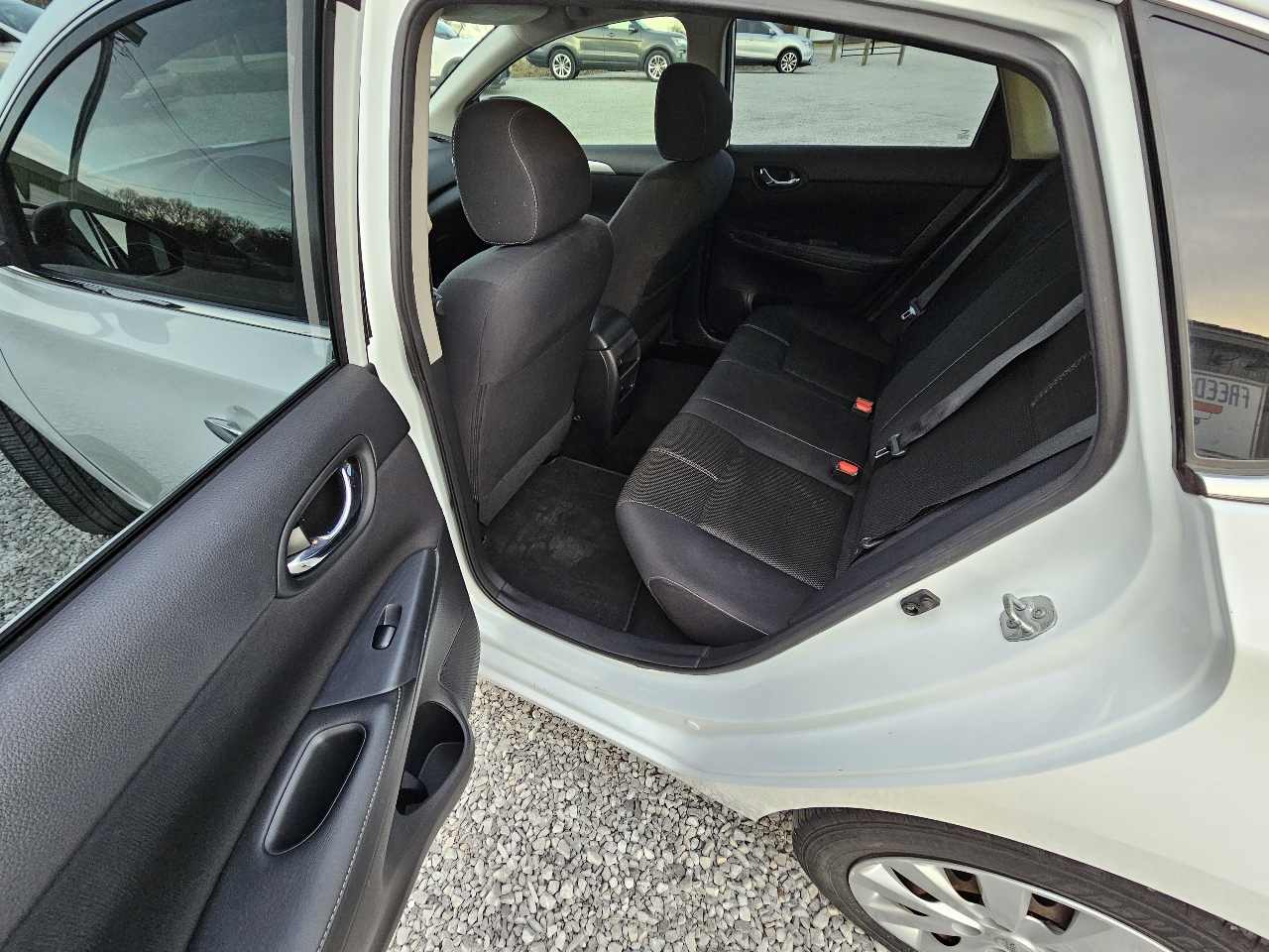 Nissan Sentra S 2016