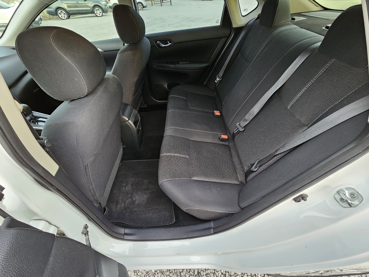 Nissan Sentra S 2016