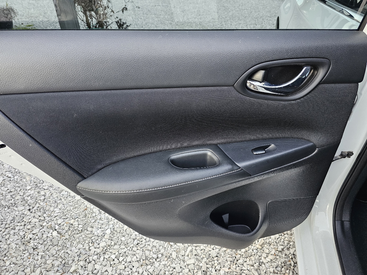 Nissan Sentra S 2016