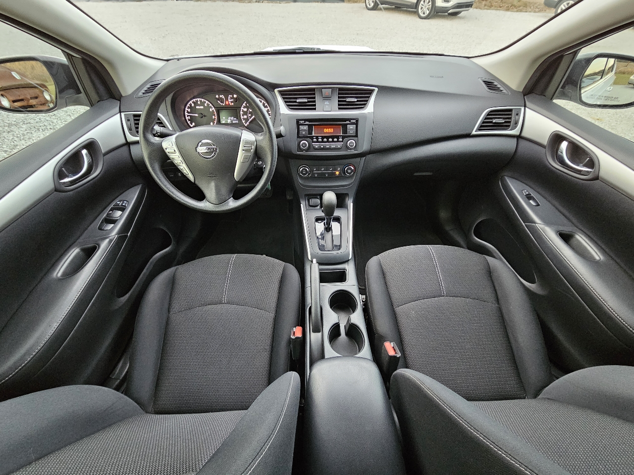 Nissan Sentra S 2016