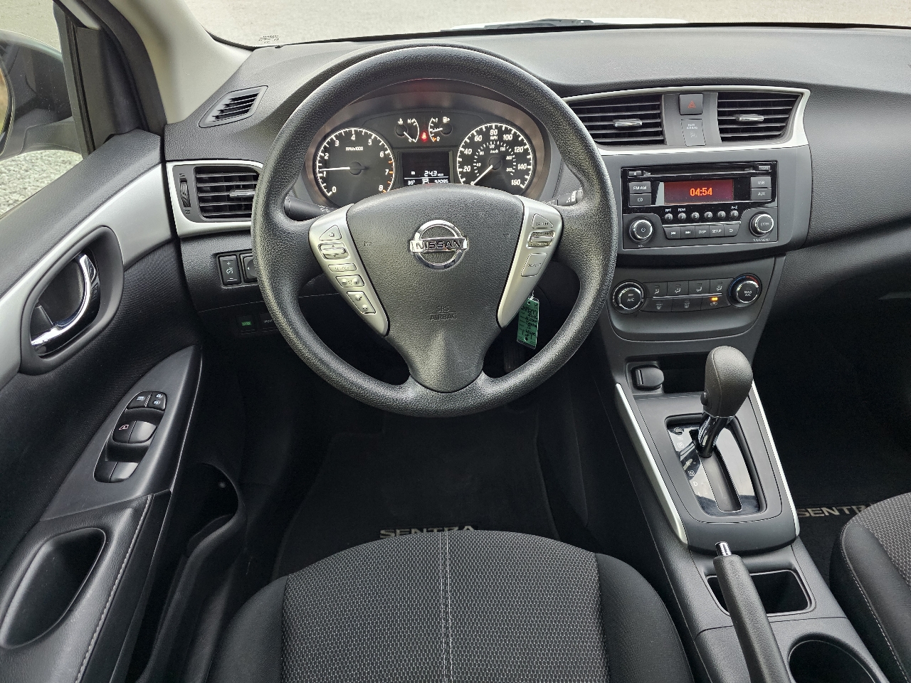 Nissan Sentra S 2016