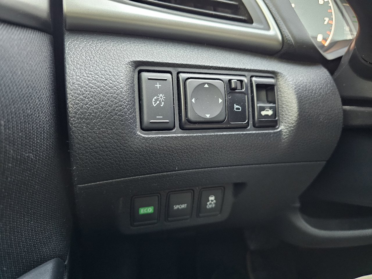 Nissan Sentra S 2016