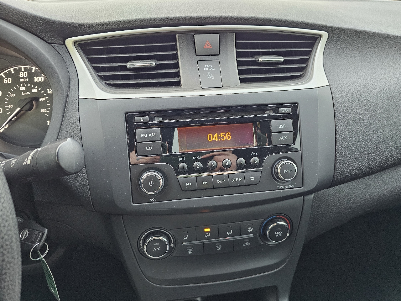 Nissan Sentra S 2016