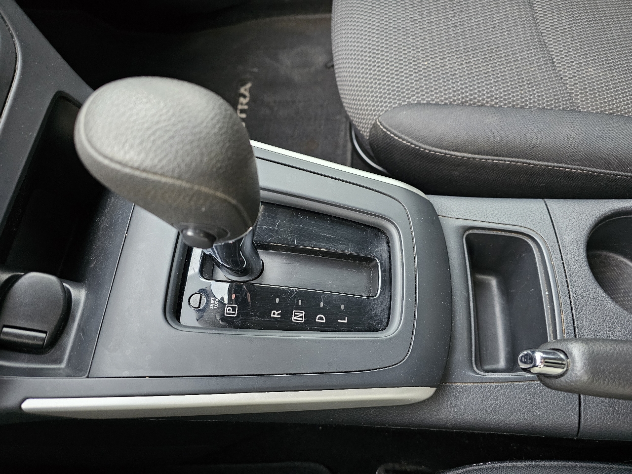 Nissan Sentra S 2016