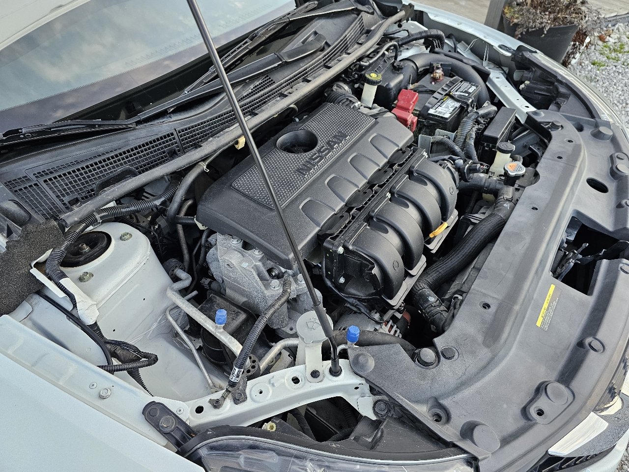 Nissan Sentra S 2016