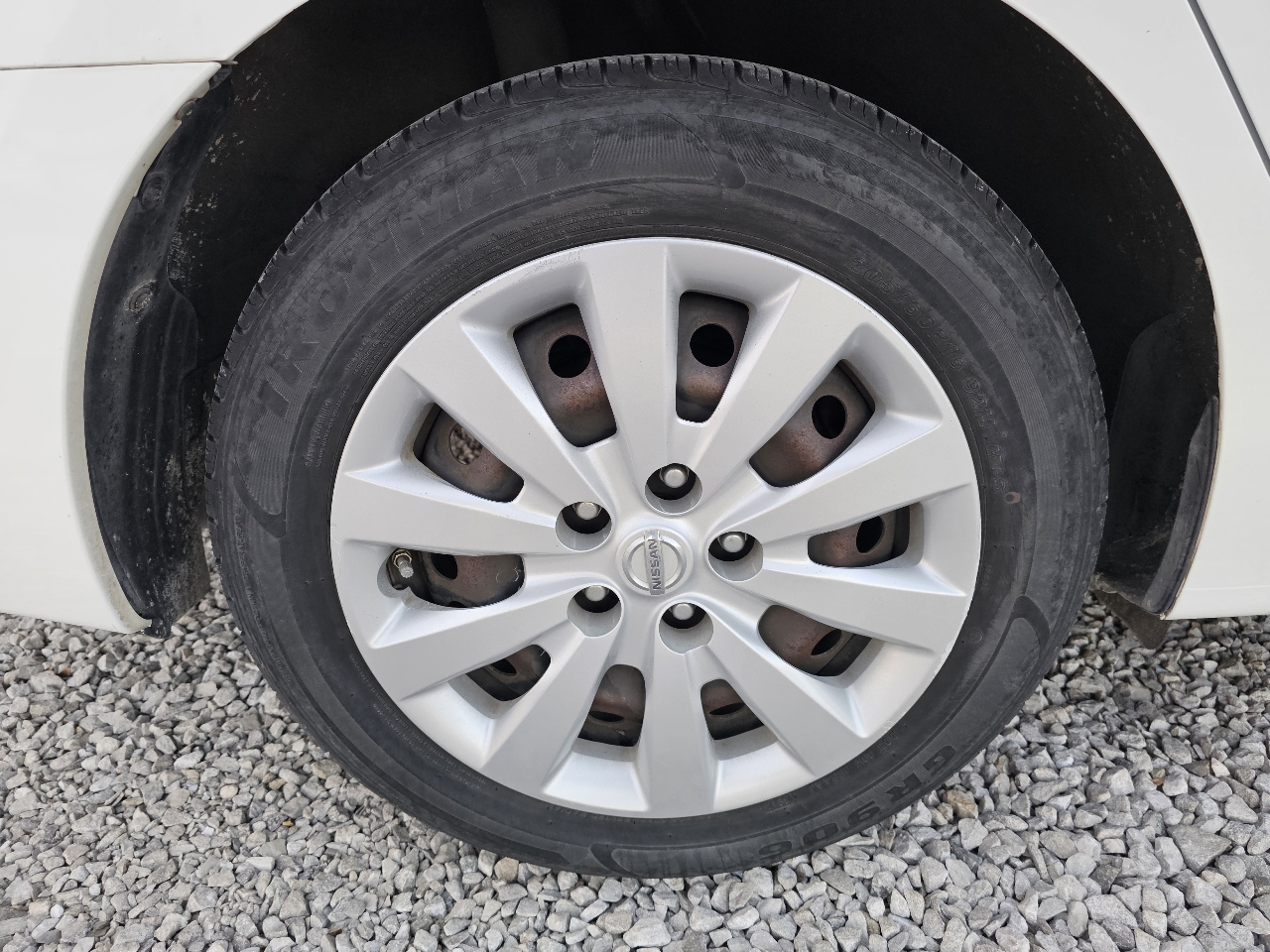 Nissan Sentra S 2016