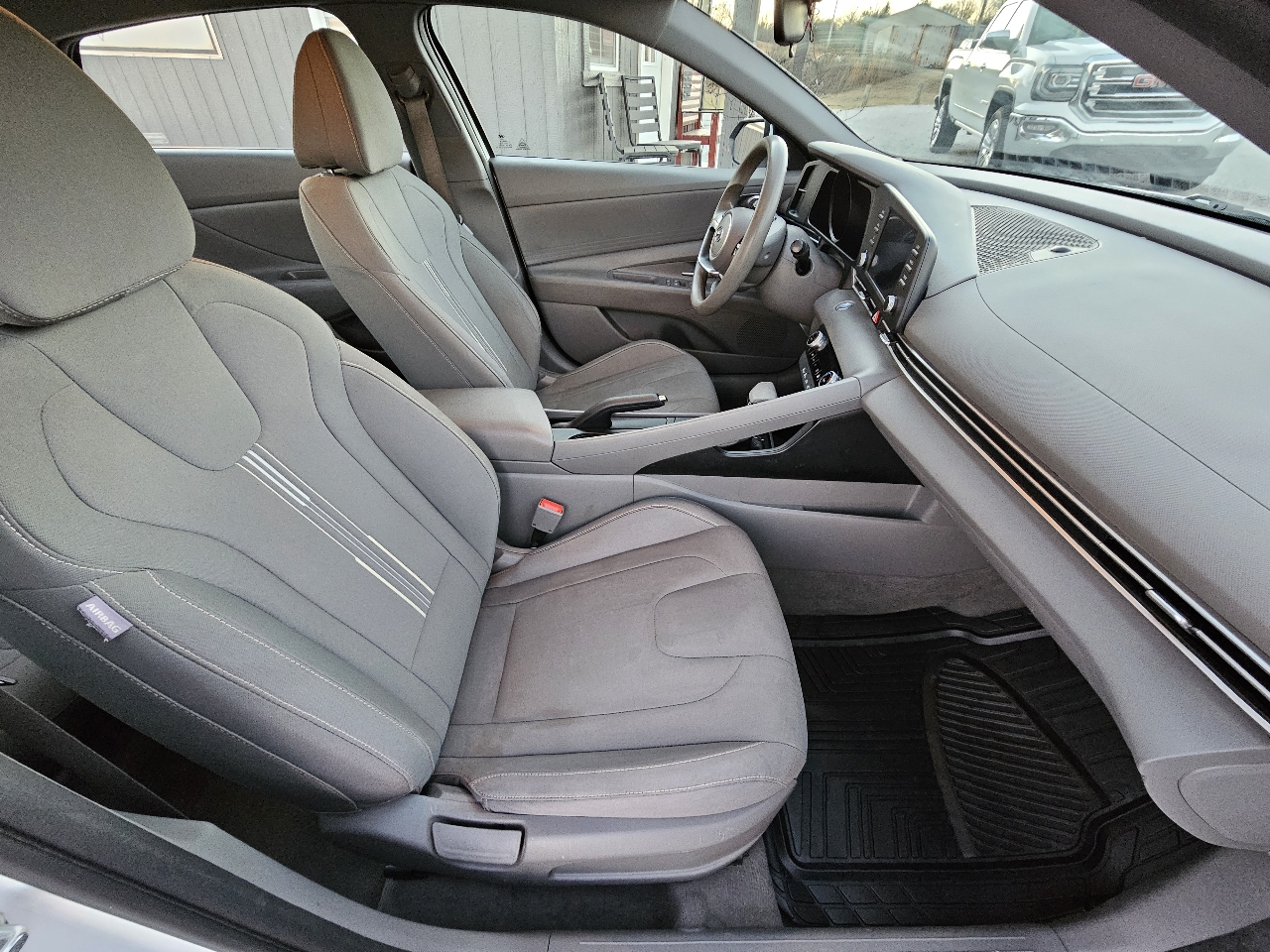 Hyundai Elantra SEL 2022