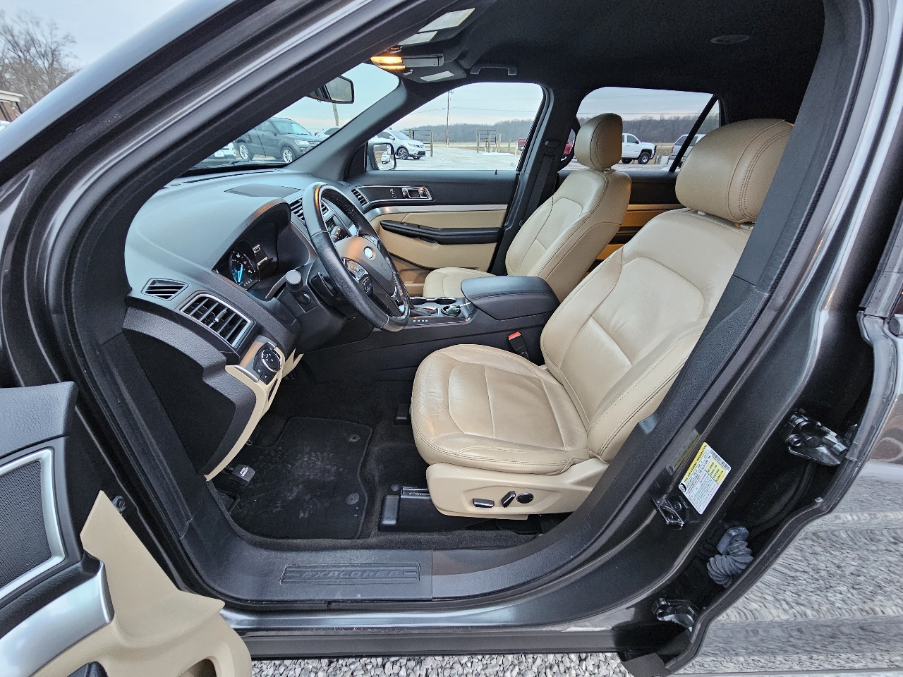 Ford Explorer XLT FWD 2017