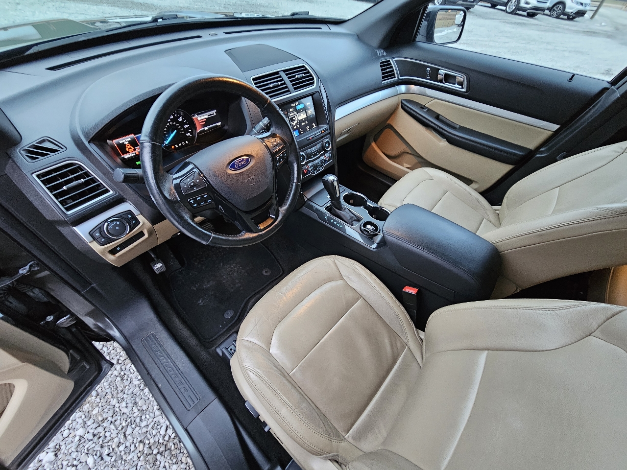 Ford Explorer XLT FWD 2017