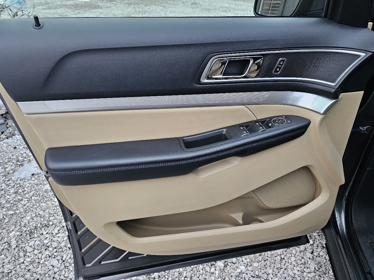 Ford Explorer XLT FWD 2017