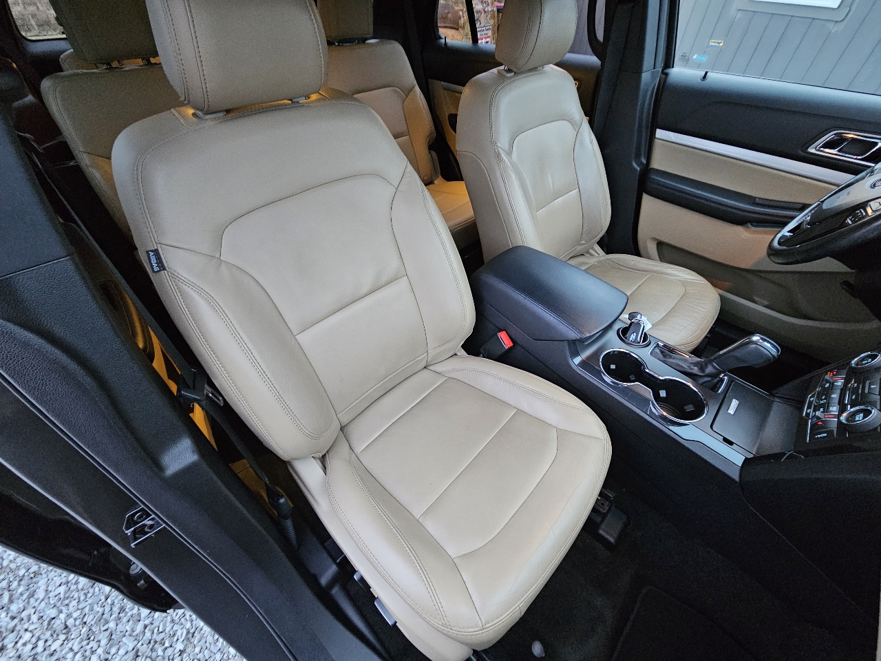 Ford Explorer XLT FWD 2017