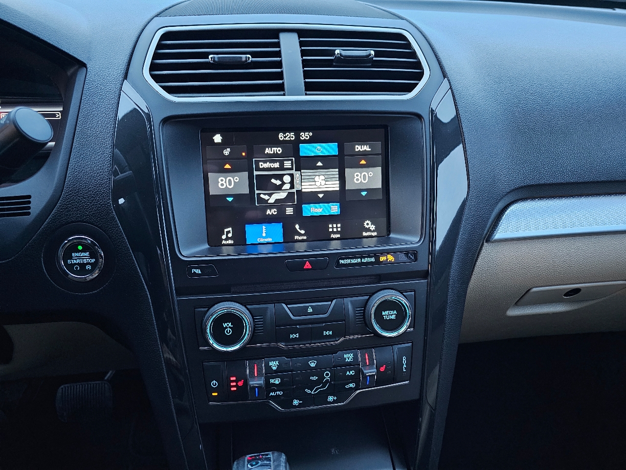 Ford Explorer XLT FWD 2017