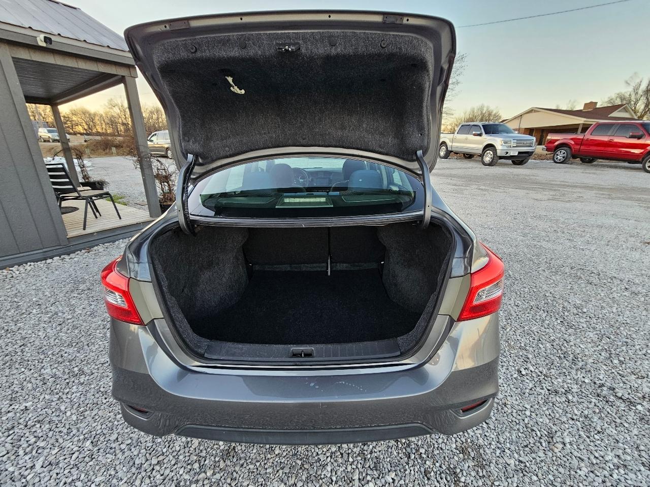 Nissan Sentra S 2019