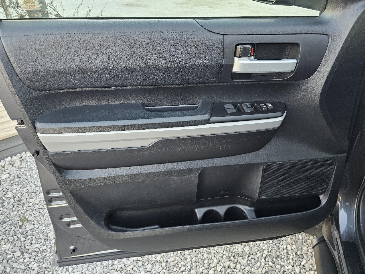 Toyota Tundra SR5 5.7L V8 CrewMax 4WD 2020