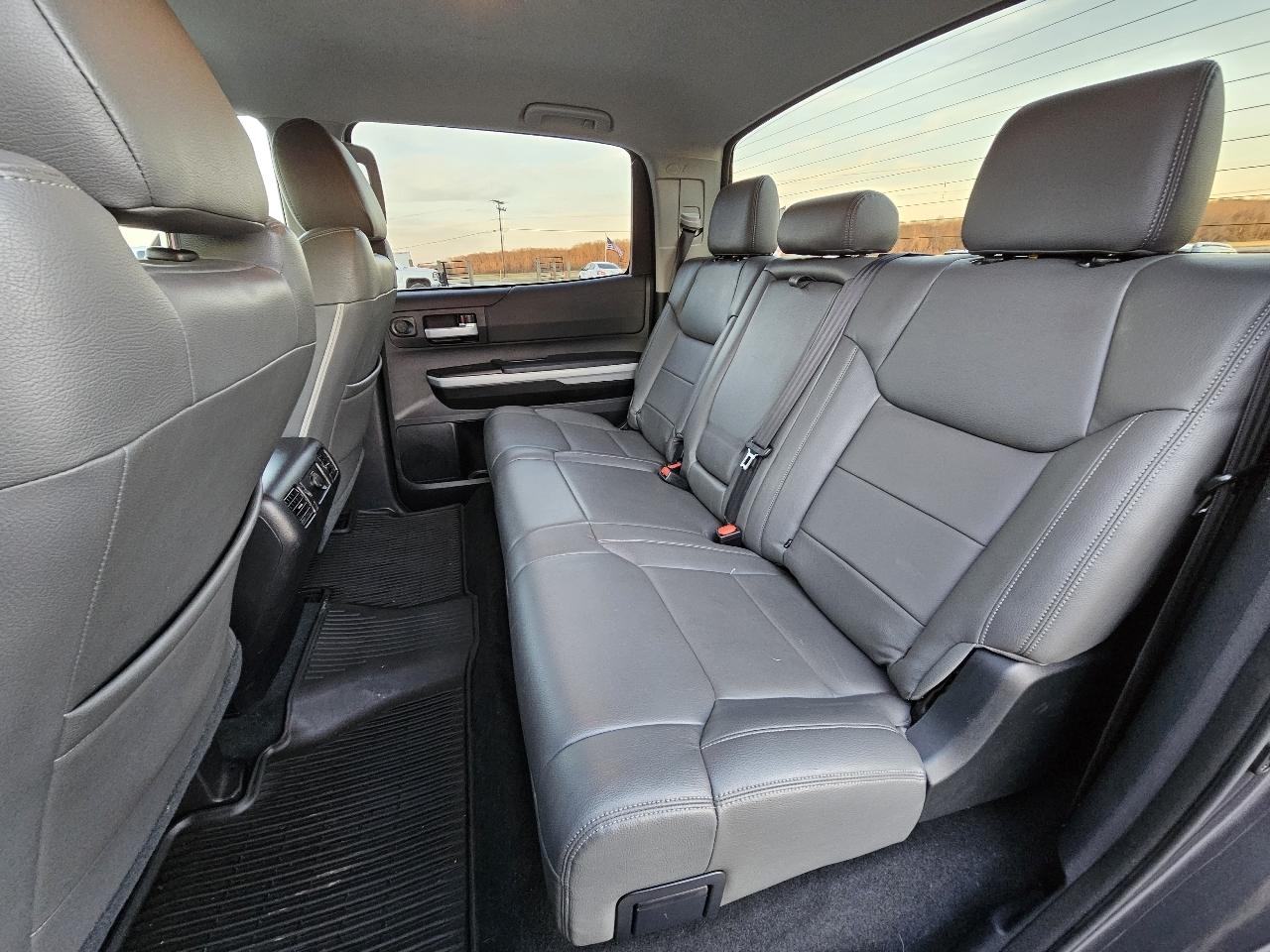 Toyota Tundra SR5 5.7L V8 CrewMax 4WD 2020