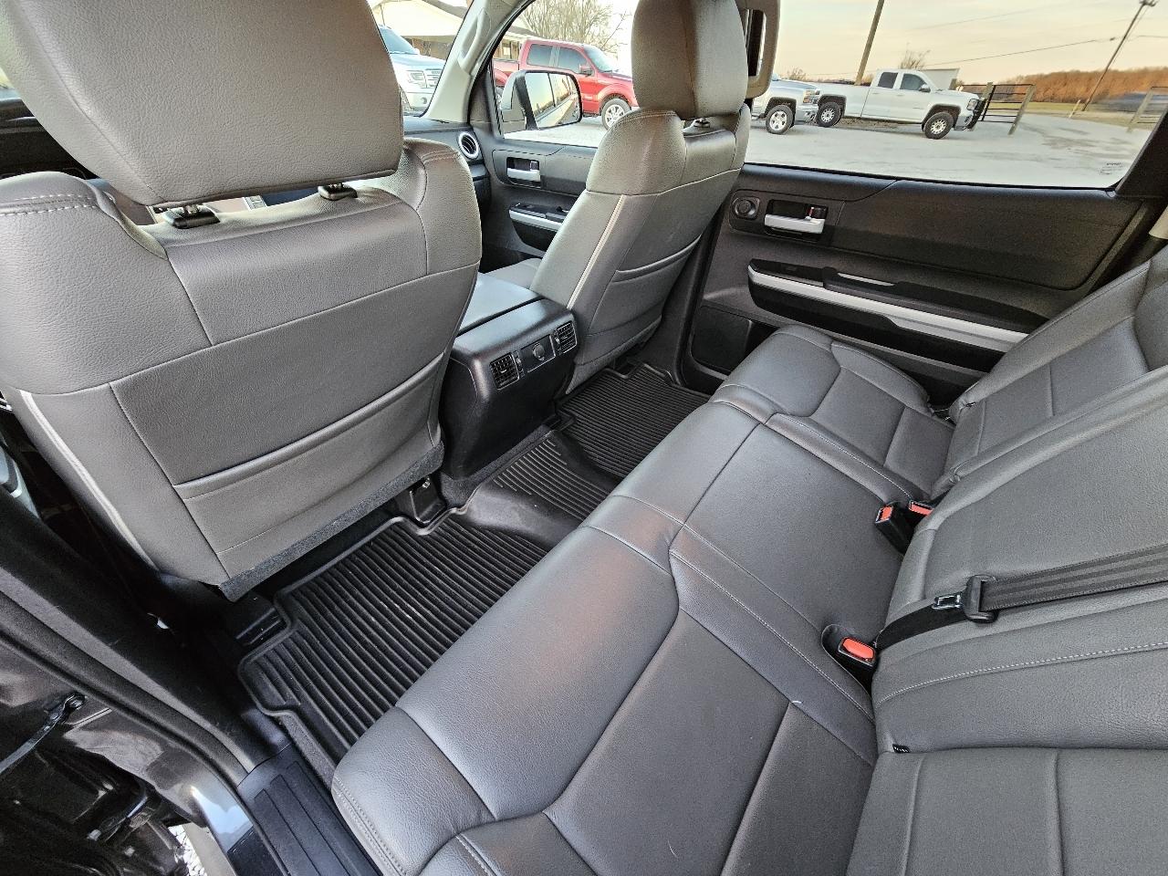 Toyota Tundra SR5 5.7L V8 CrewMax 4WD 2020