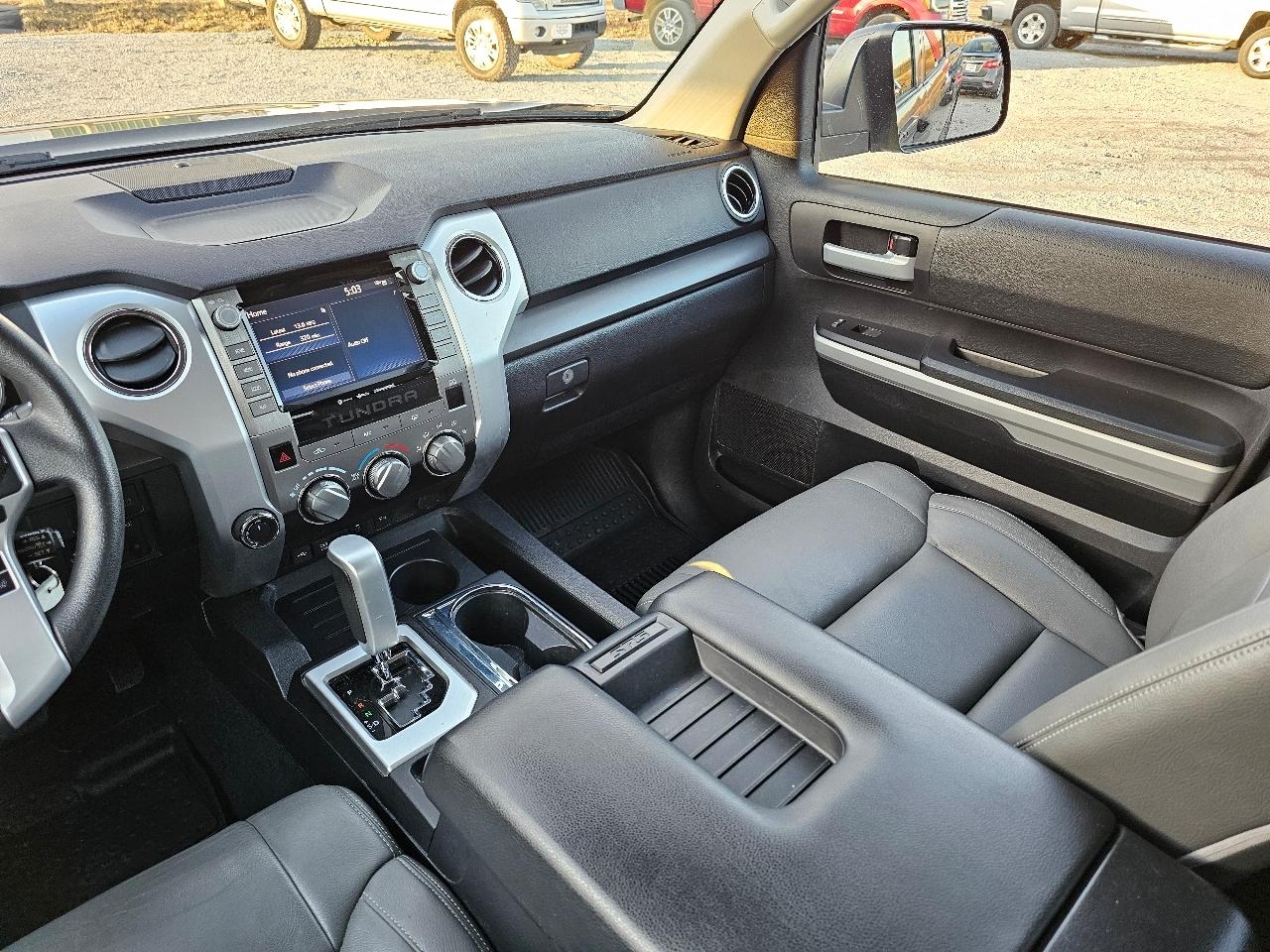 Toyota Tundra SR5 5.7L V8 CrewMax 4WD 2020