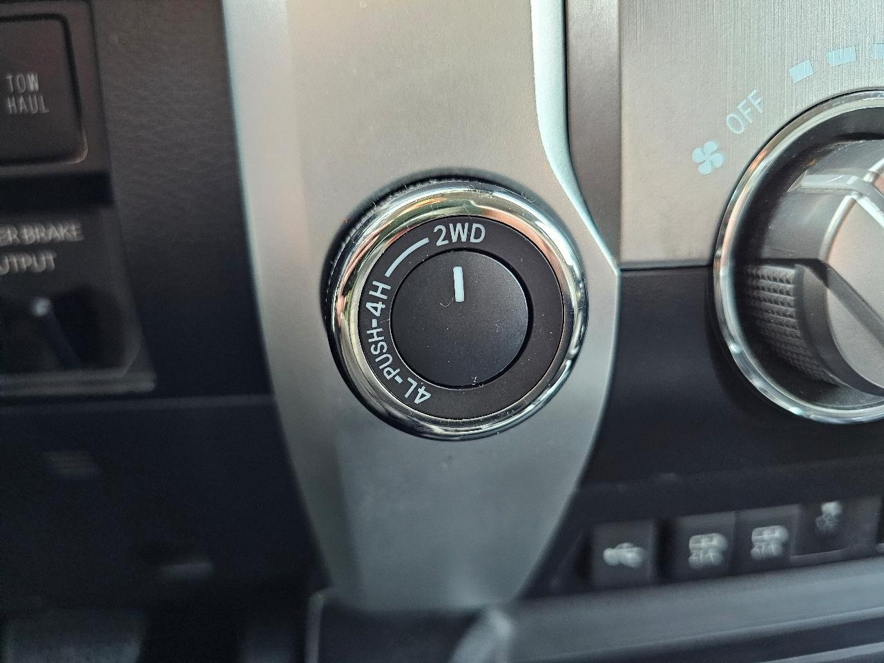 Toyota Tundra SR5 5.7L V8 CrewMax 4WD 2020