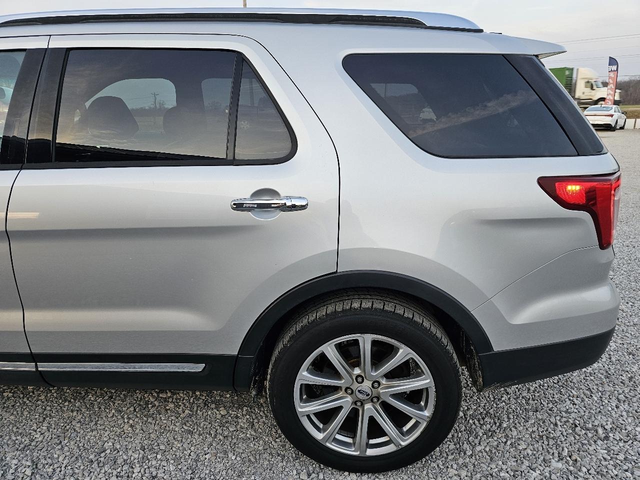 Ford Explorer Limited 4WD 2016