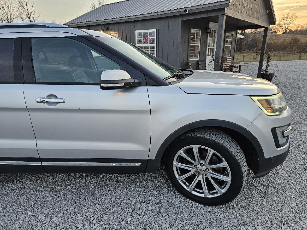 Ford Explorer Limited 4WD 2016