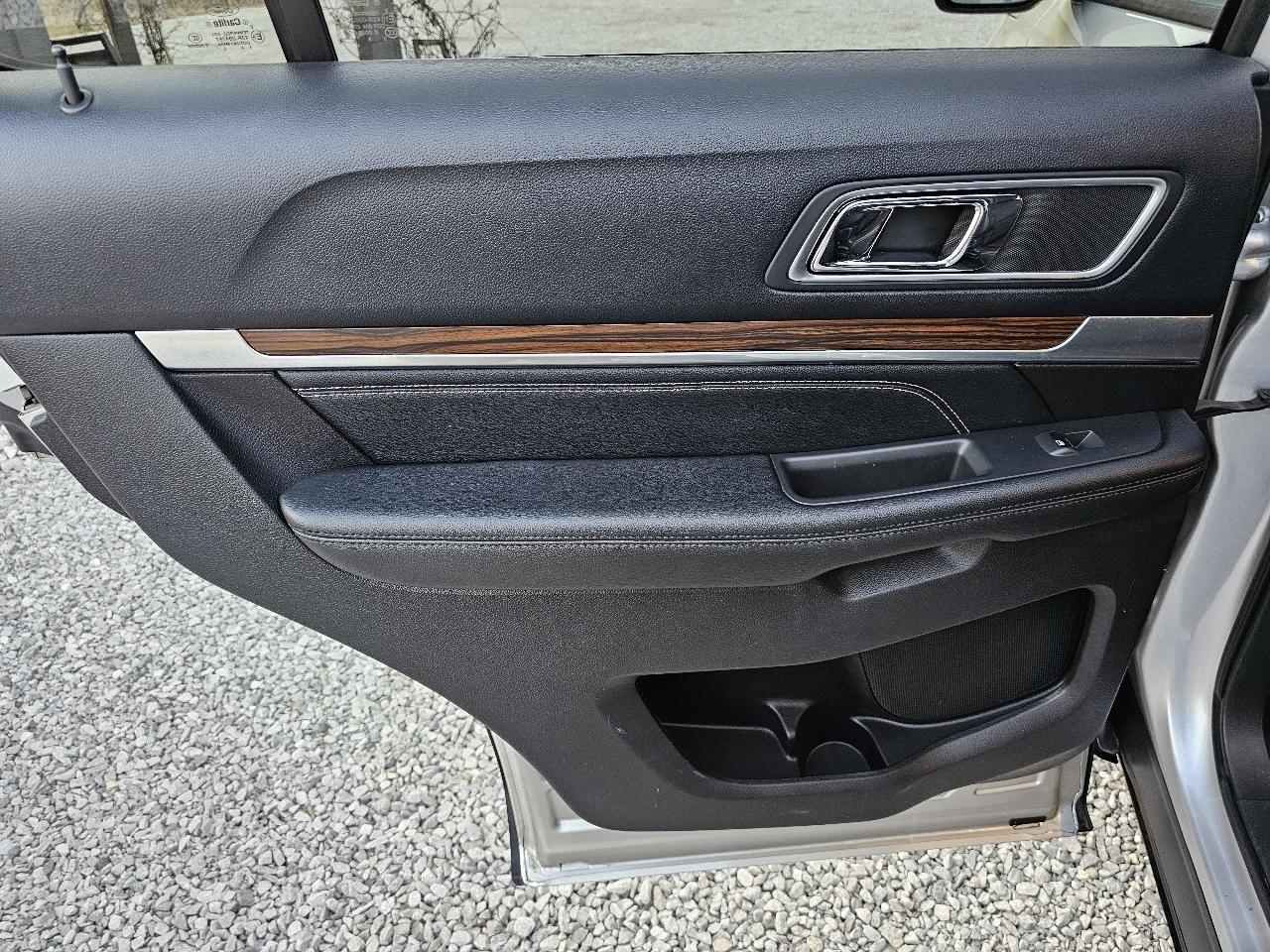 Ford Explorer Limited 4WD 2016