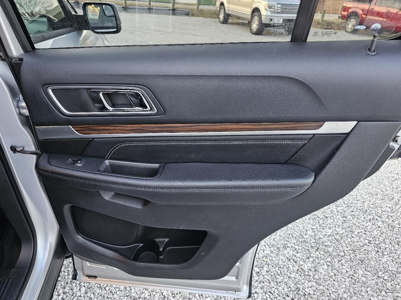 Ford Explorer Limited 4WD 2016