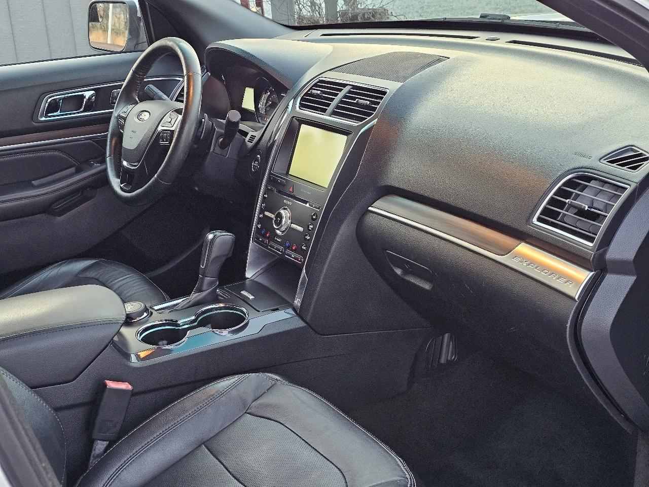 Ford Explorer Limited 4WD 2016