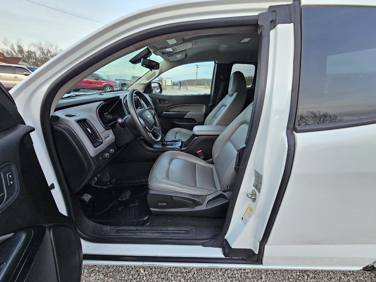 Chevrolet Colorado Work Truck Ext. Cab 4WD 2019