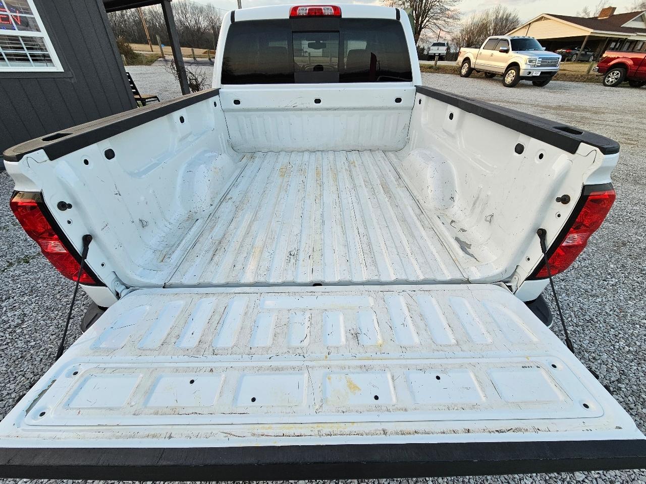 Chevrolet Silverado 1500 LT Crew Cab 2WD 2017