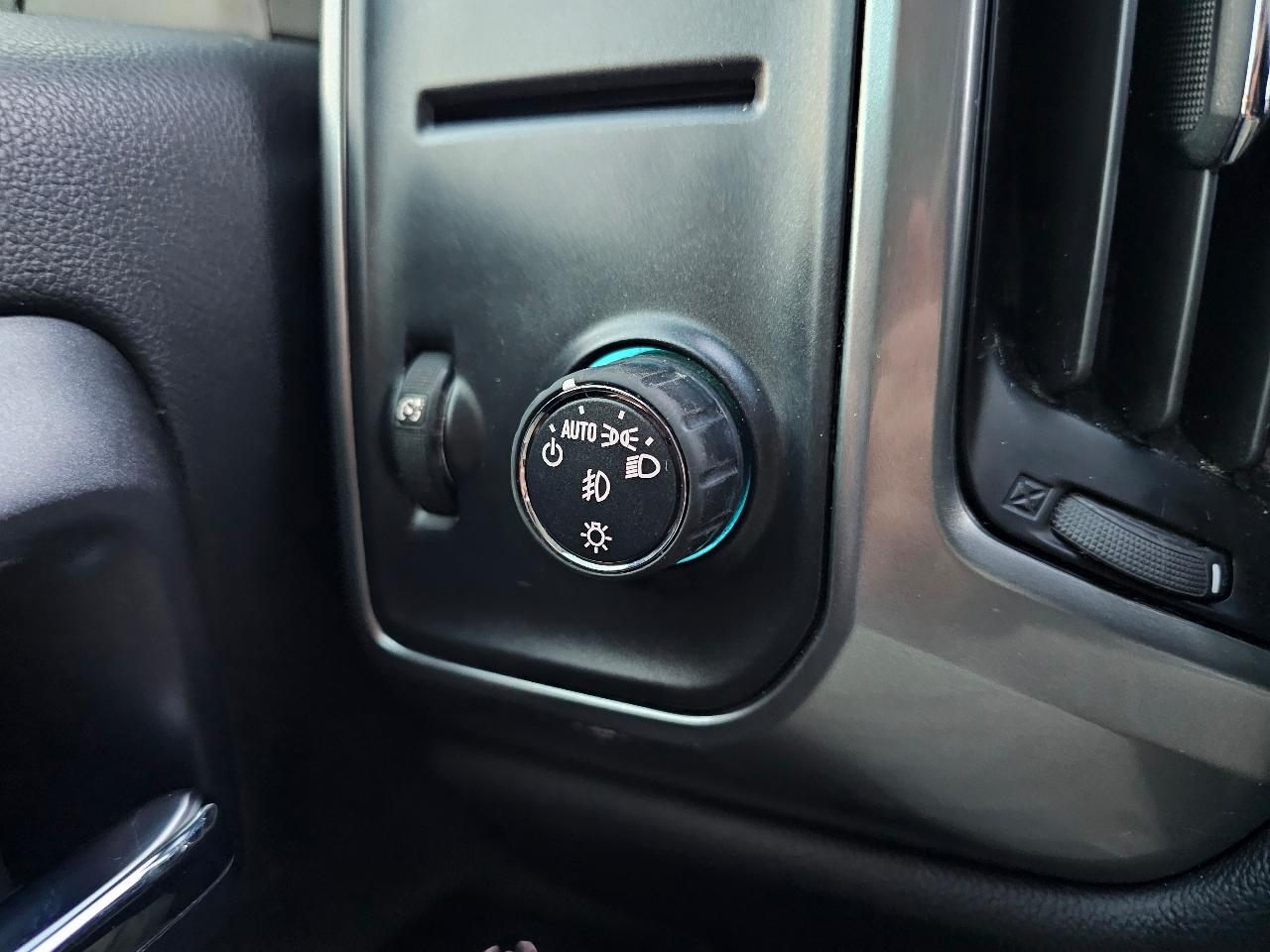 Chevrolet Silverado 1500 LT Crew Cab 2WD 2017