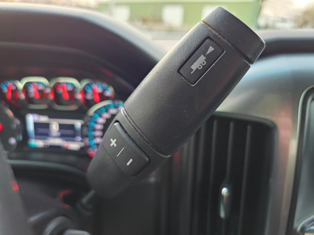 Chevrolet Silverado 1500 LT Crew Cab 2WD 2017