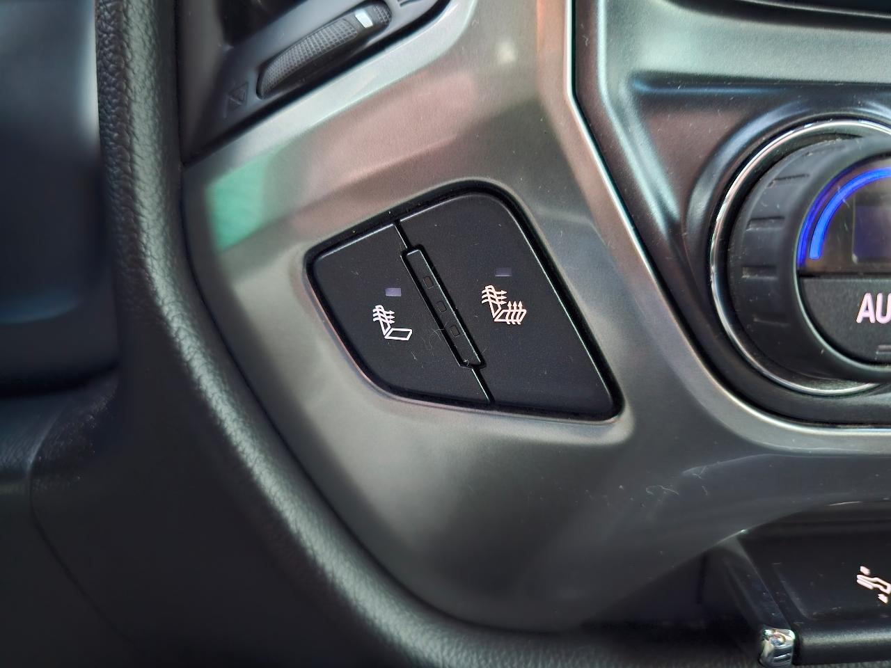 Chevrolet Silverado 1500 LT Crew Cab 2WD 2017