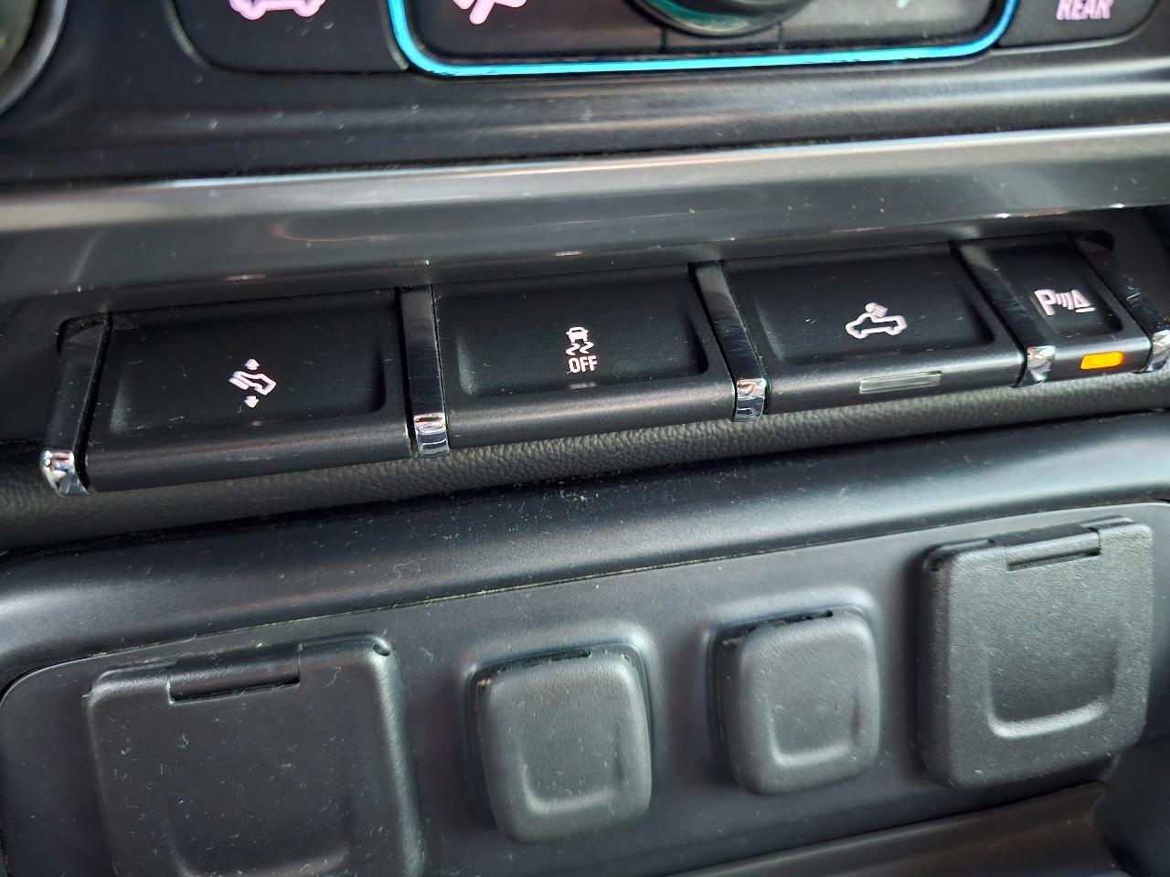 Chevrolet Silverado 1500 LT Crew Cab 2WD 2017