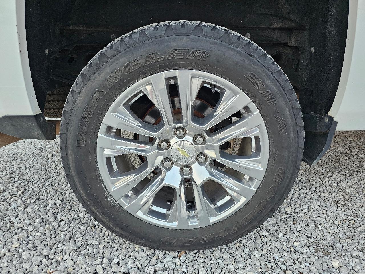 Chevrolet Silverado 1500 LT Crew Cab 2WD 2017