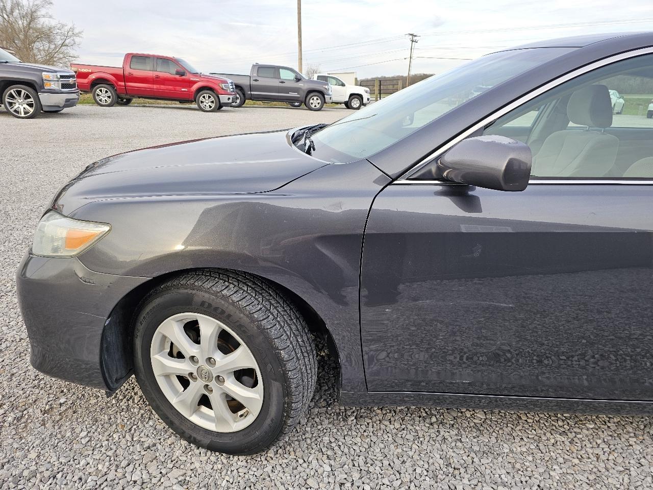 Toyota Camry LE V6 6-Spd AT 2010